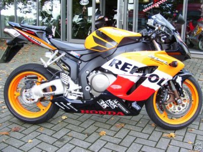 Meine CBR1000RR Fireblade REPSOL Bj.2005